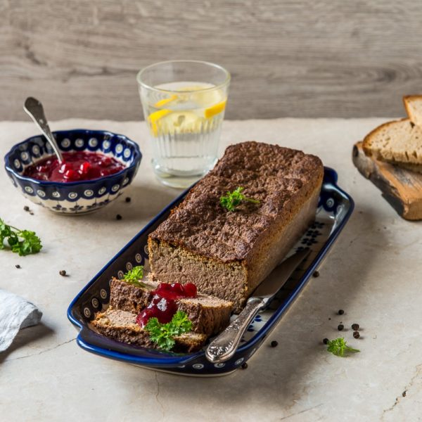 Domowy  pasztet z żurawiną i pistacjami